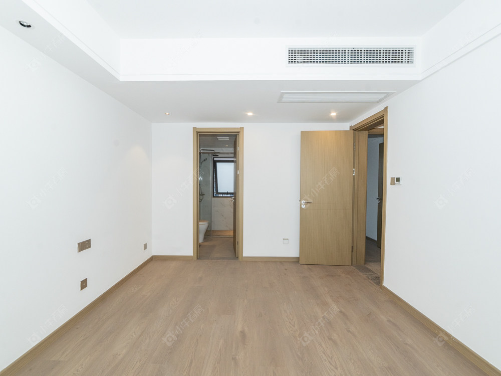 常州绿地香港名墩道在售二手房源室内图_小牛看房