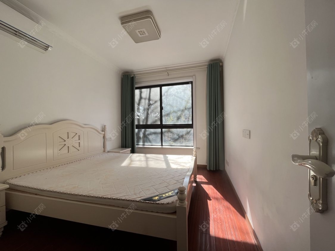 常州世茂香槟湖三期在租房源室内图_小牛看房