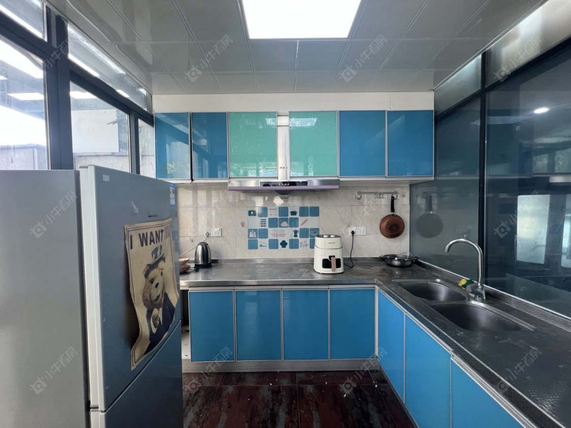 常州亚泰财富中心在租房源室内图_小牛看房