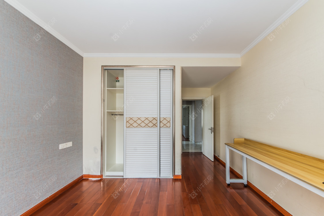 常州世茂香槟湖二期在售二手房源室内图_小牛看房