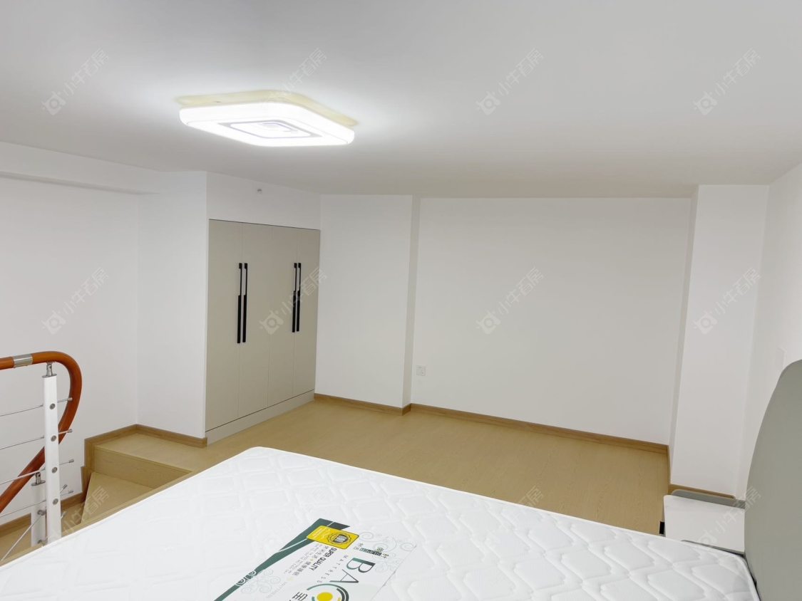 常州绿地峰荟在租房源室内图_小牛看房