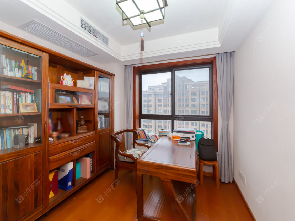 常州世茂香槟湖三期在售二手房源室内图_小牛看房